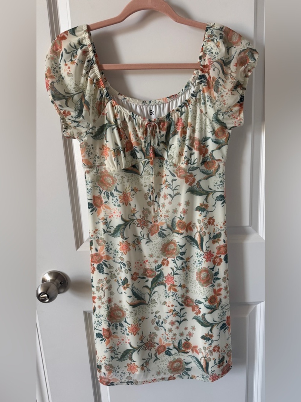SO Floral Puff-Sleeve Dress in Cream with Orange & Green Print-Medium